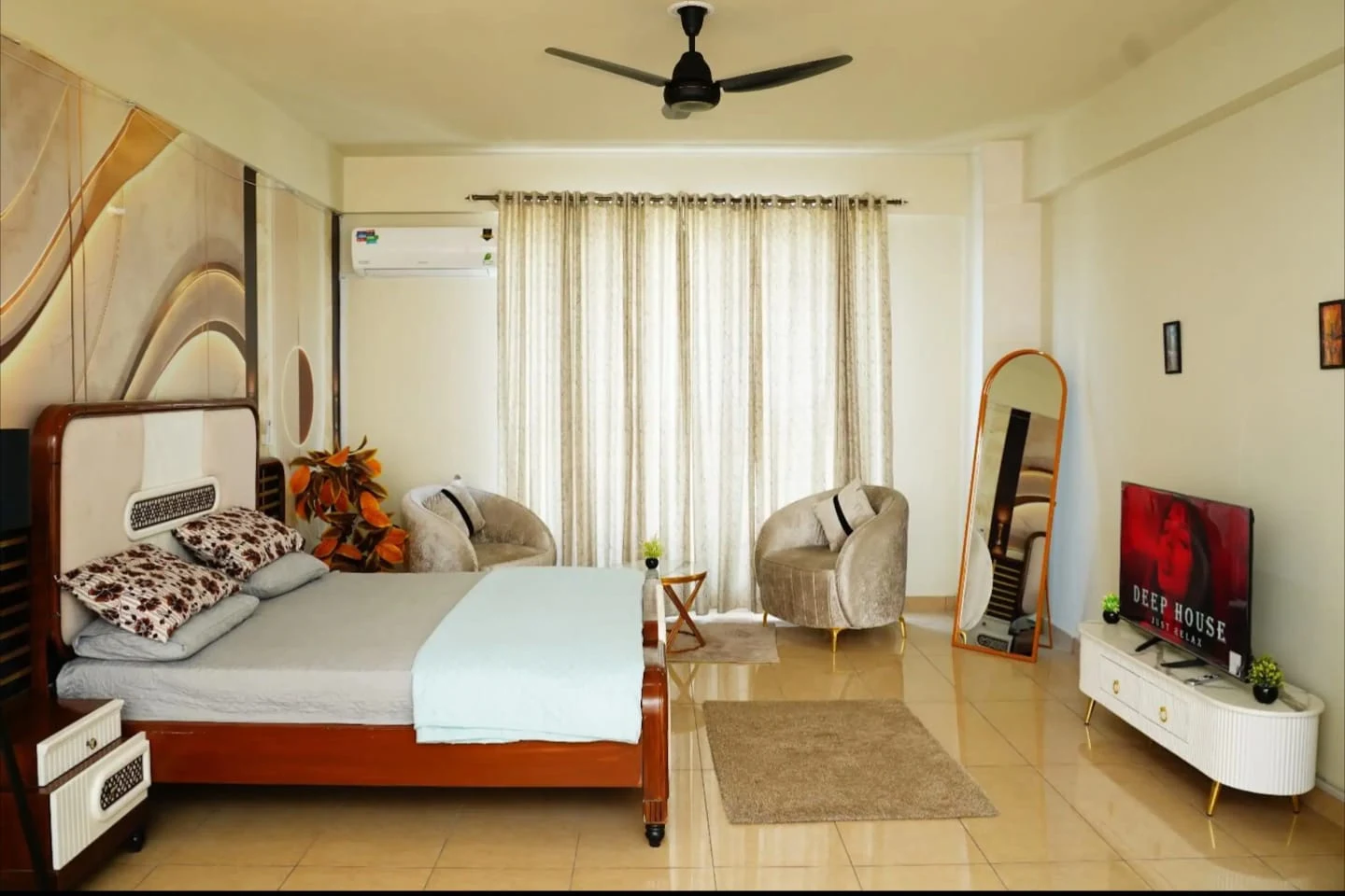 Gulberg Greens Scenic Bedroom